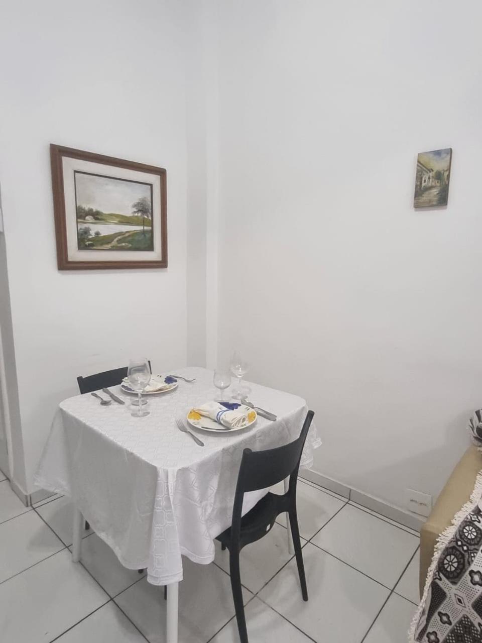 Seu Lugar Aconchegante No Leblon Apartamento